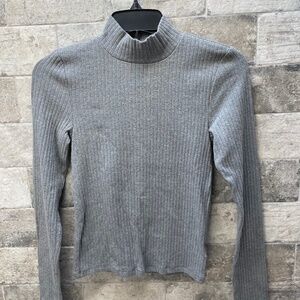 ❤️ GAP GREY RIBBED TURTLENECK LONG SLEEVE TOP SIZE SMALL